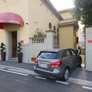 La Fortezza 3* Florence