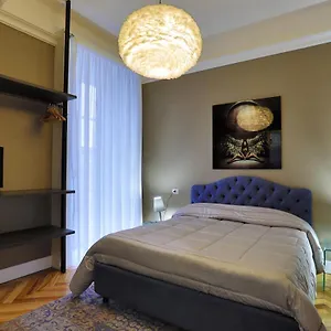 https://porto-53.hotels-amalfi.com